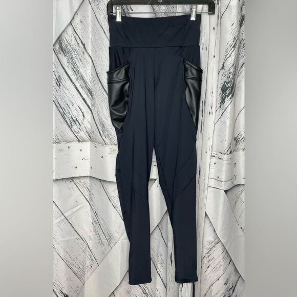 FUNARI LEGGINGS w/FAUX LEATHER POCKETS Size S - Picture 1 of 6